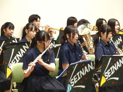 青森南高等学校吹奏楽部によるアトラクション